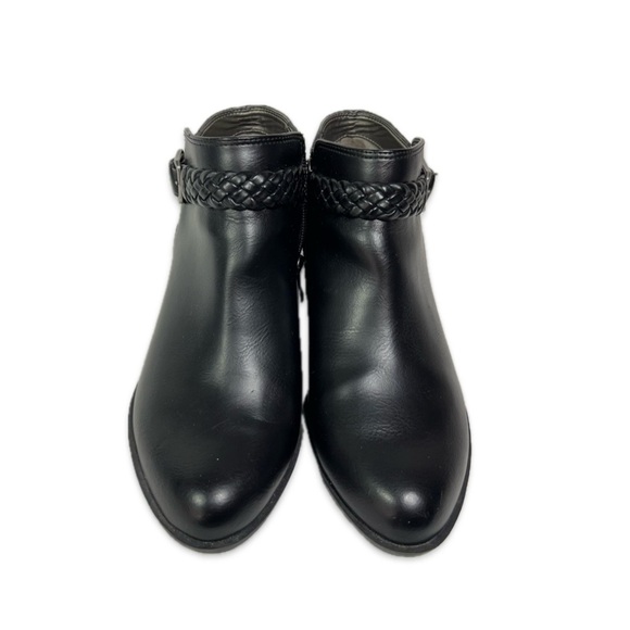 Life Stride Shoes - Life Stride Velocity Memory Foam Black Ankle Booties Women’s Size 7W Adriana
